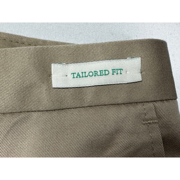 NWT Jos A. Bank Men's Tailored Fit Traveler Khaki Chino Pants - Size 44x32 - Picture 4 of 6